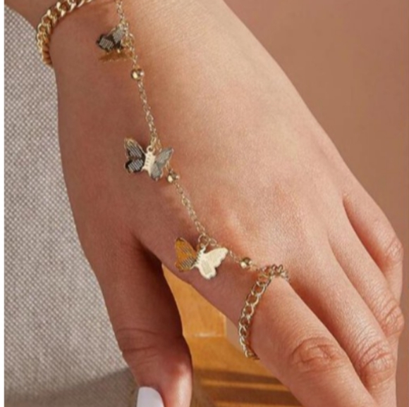 Jewelry - Gold Butterfly Mitten/Slave Bracelet/Ring!